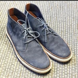 FRYE men’s suede chukka boots